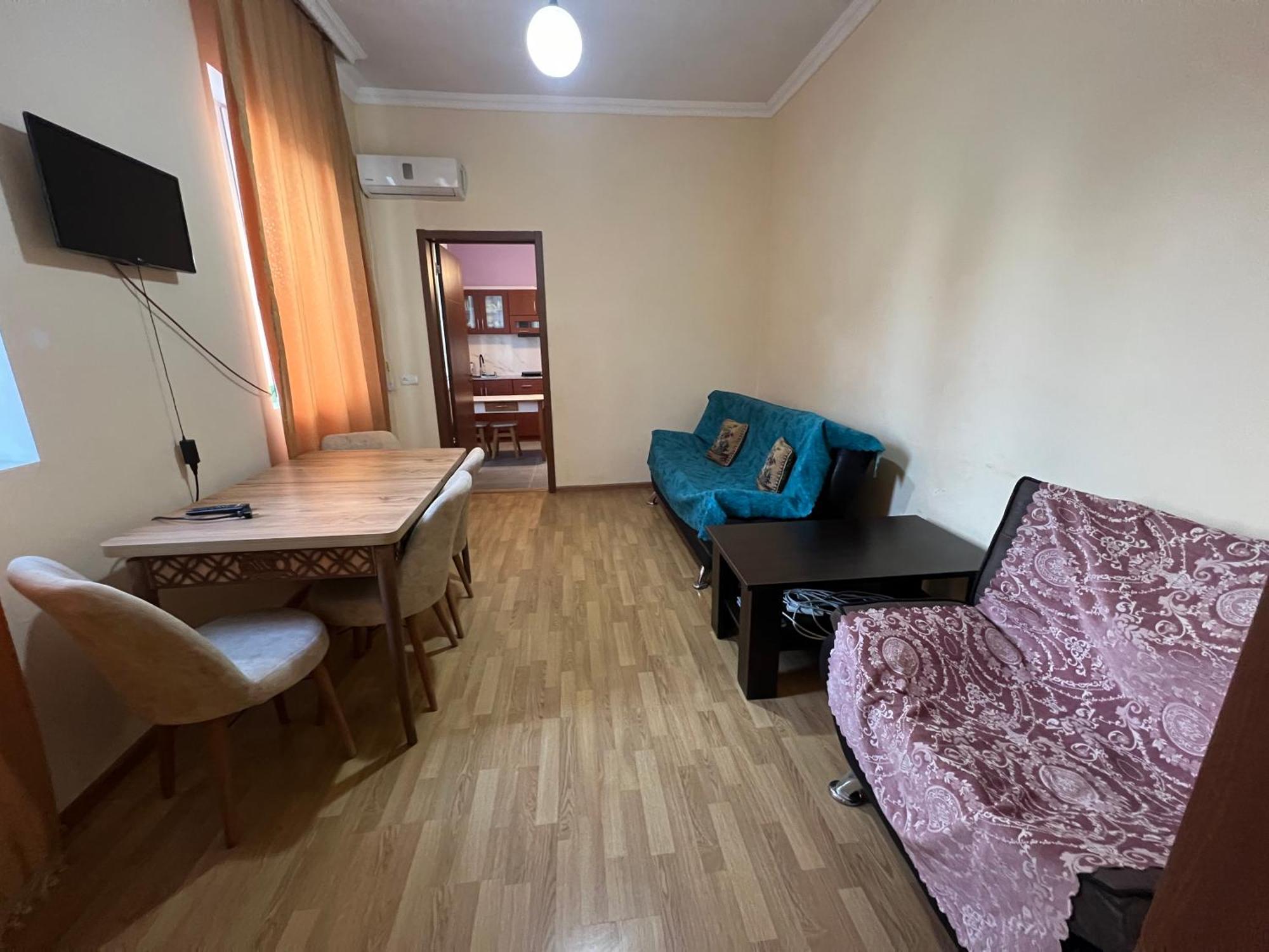 Apartment Merabi バトゥーミ エクステリア 写真