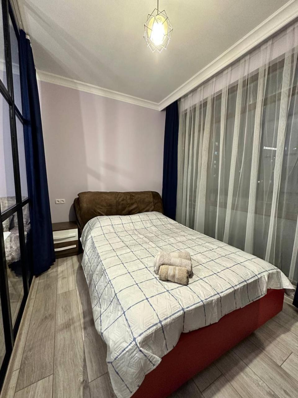 Apartment Merabi バトゥーミ エクステリア 写真