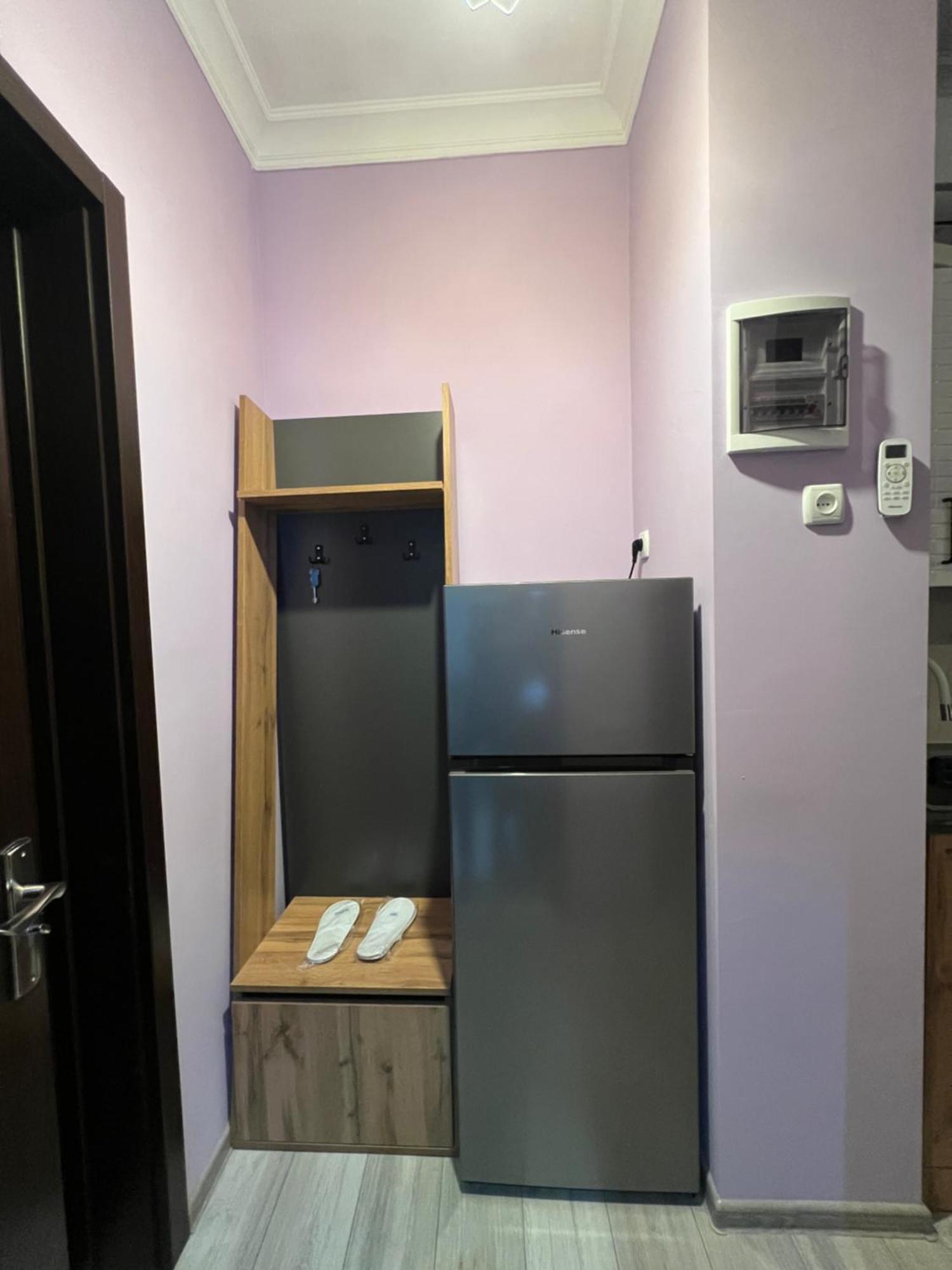 Apartment Merabi バトゥーミ エクステリア 写真